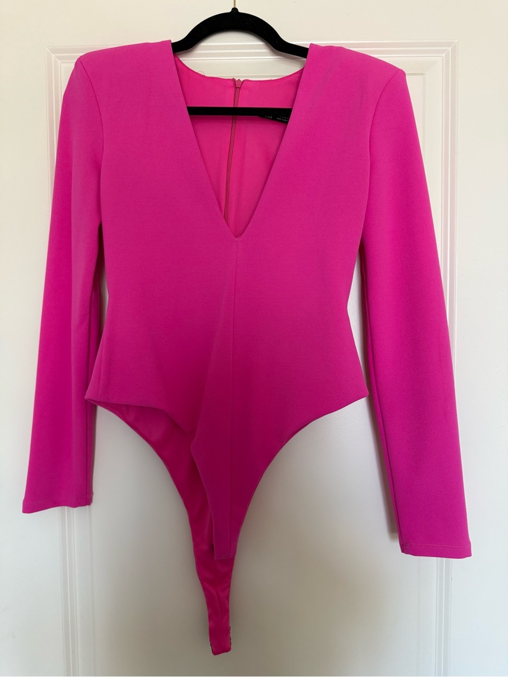 Zara Fuchsia Long-Sleeve V-Neck One-Piece Bodysuit - Medium - never worn